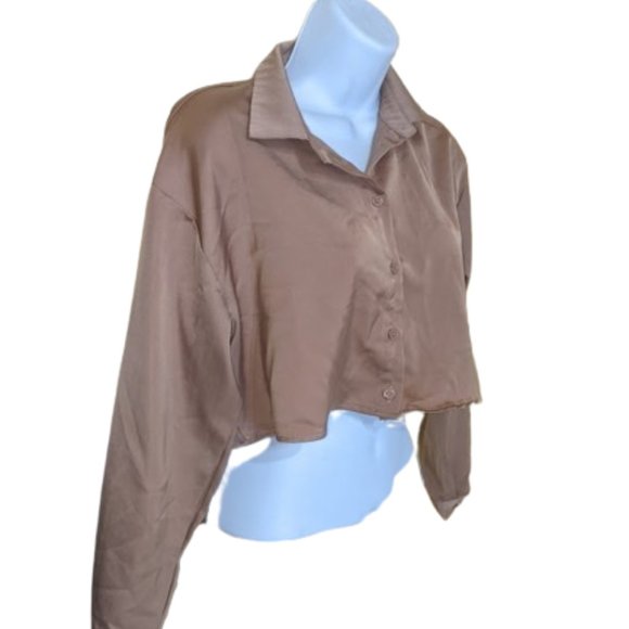 ---  Long Sleeve Beige Cropped Blouse Size Small - Picture 1 of 2